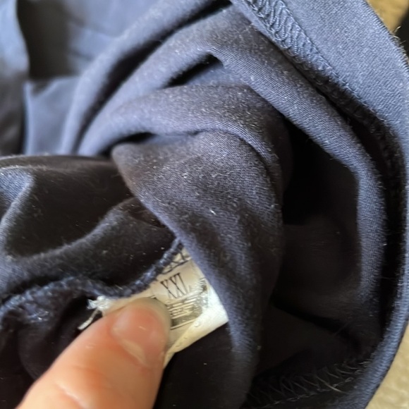 Emporio Armani long sleeve XXL​​​ - Picture 6 of 11